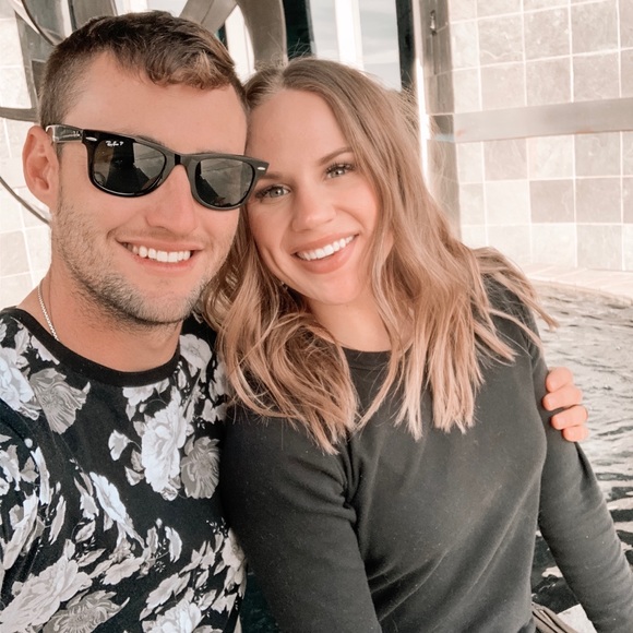 Meet the seller/buyer!✨ - Picture 5 of 9